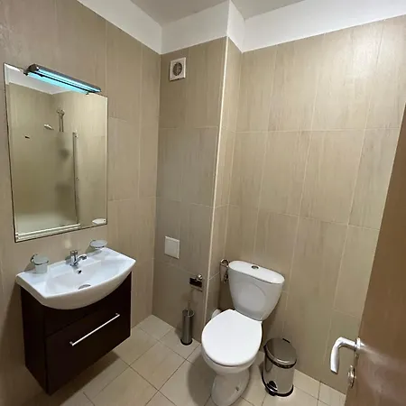 Lighthouse Golf & F79 Holiday home